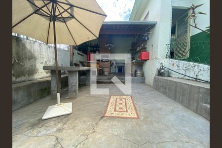 Casa à venda com 269m², 5 quartos e 1 vaga