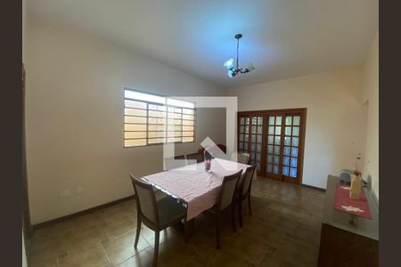 Casa à venda com 4 quartos, 395m² em Alto Caiçaras, Belo Horizonte