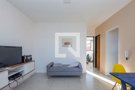 Sala de apartamento à venda com 2 quartos, 43m² em Caiçaras, Belo Horizonte