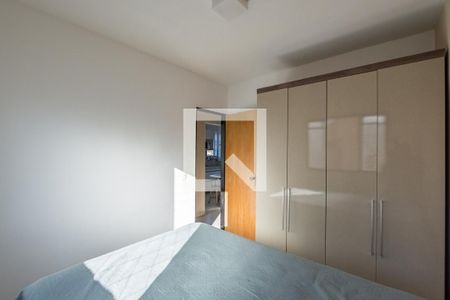 Quarto 1 de apartamento à venda com 2 quartos, 43m² em Caiçaras, Belo Horizonte