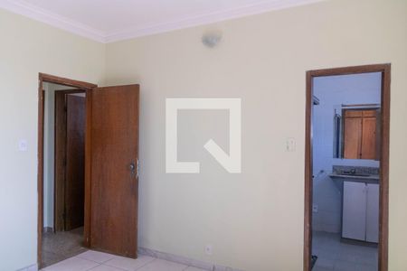 Suíte de casa à venda com 4 quartos, 155m² em João Pinheiro, Belo Horizonte