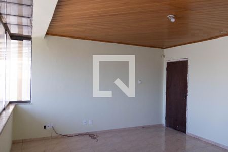 Casa à venda com 155m², 4 quartos e 2 vagasSala 2