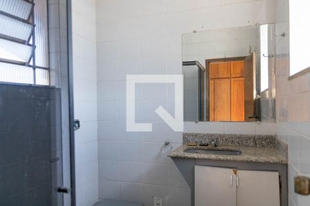 Banheiro da Suíte de casa à venda com 4 quartos, 155m² em João Pinheiro, Belo Horizonte