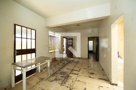 SALA de casa à venda com 4 quartos, 380m² em Padre Eustáquio, Belo Horizonte