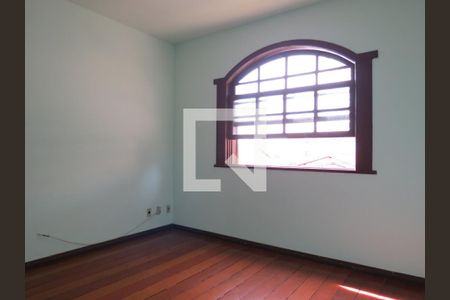 Casa à venda com 6 quartos, 341m² em Carlos Prates, Belo Horizonte
