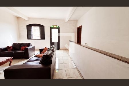Casa à venda com 3 quartos, 236m² em Alto Caiçaras, Belo Horizonte