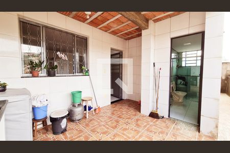 Casa à venda com 236m², 3 quartos e 4 vagas