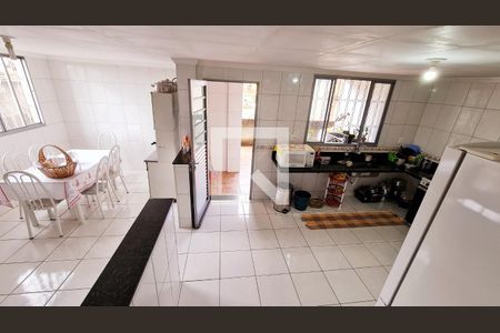 Casa à venda com 236m², 3 quartos e 4 vagas