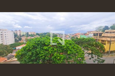 Apartamento à venda com 2 quartos, 99m² em Conjunto Califórnia, Belo Horizonte