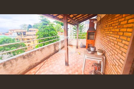 Apartamento à venda com 2 quartos, 99m² em Conjunto Califórnia, Belo Horizonte