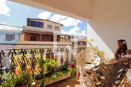 Casa à venda com 314m², 3 quartos e 3 vagas