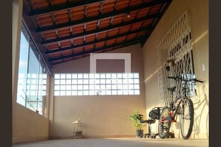 Casa à venda com 4 quartos, 280m² em João Pinheiro, Belo Horizonte