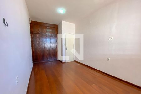 Suíte de casa à venda com 4 quartos, 218m² em Carlos Prates, Belo Horizonte