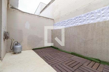 Casa de condomínio à venda com 89m², 2 quartos e 1 vagaQuintal