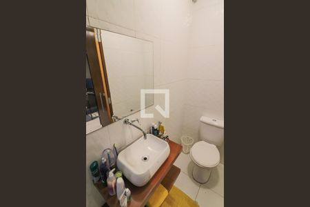 Casa à venda com 180m², 4 quartos e 2 vagas Casa à venda com 180m², 4 quartos e 2 vagasEscritorio / Quarto 4