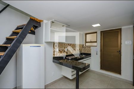 Sala - Cozinha de kitnet/studio para alugar com 1 quarto, 20m² em Minas Brasil, Belo Horizonte