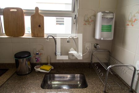 Apartamento à venda com 48m², 2 quartos e 1 vagaCozinha - Pia