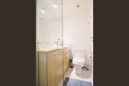 Apartamento à venda com 68m², 2 quartos e 2 vagas Apartamento à venda com 68m², 2 quartos e 2 vagasBanheiro Social