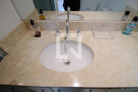 Apartamento à venda com 68m², 2 quartos e 2 vagas Apartamento à venda com 68m², 2 quartos e 2 vagasBanheiro Social