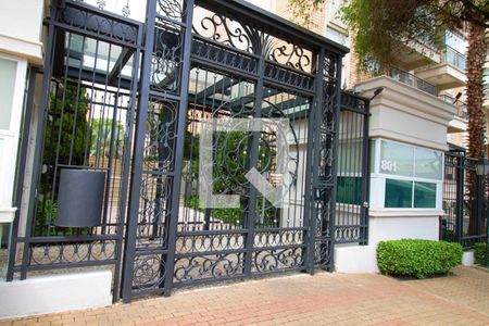 Apartamento à venda com 68m², 2 quartos e 2 vagas Apartamento à venda com 68m², 2 quartos e 2 vagasFachada e portaria