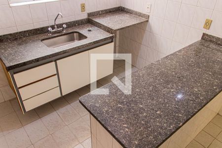 Casa à venda com 180m², 3 quartos e 3 vagasCozinha - Armários