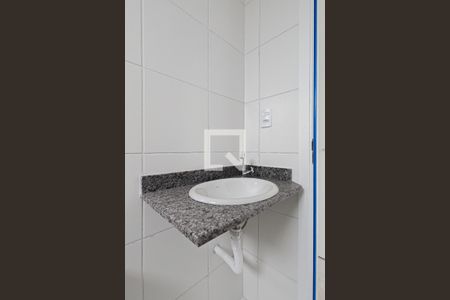 Apartamento para alugar com 56m², 2 quartos e 1 vaga Apartamento para alugar com 56m², 2 quartos e 1 vagaBanheiro da Suíte