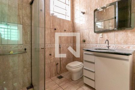 Casa para alugar com 250m², 5 quartos e 2 vagasBanheiro Social