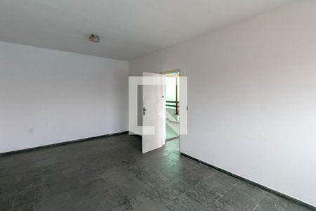 Casa para alugar com 250m², 5 quartos e 2 vagasQuarto 5