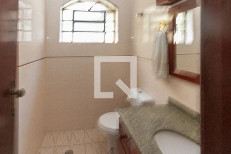 Casa à venda com 130m², 3 quartos e 2 vagasBanheiro