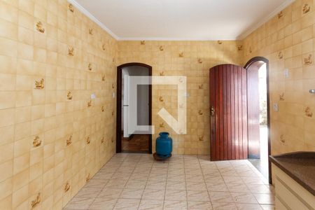 Casa à venda com 130m², 3 quartos e 2 vagasCozinha