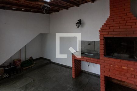 Casa à venda com 130m², 3 quartos e 2 vagasQuintal