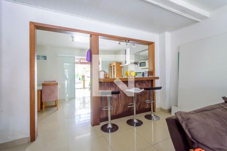 Sala de casa à venda com 2 quartos, 105m² em Hípica, Porto Alegre