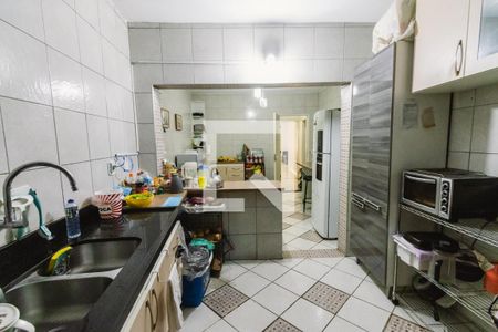 Casa à venda com 270m², 3 quartos e 2 vagasCozinha Pia