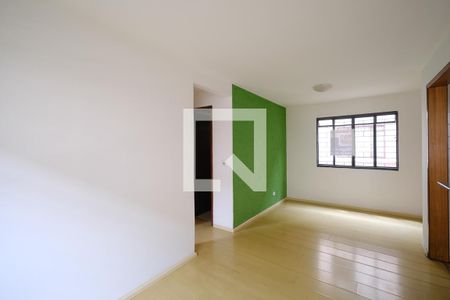 Sala de apartamento para alugar com 2 quartos, 50m² em Guaíra, Curitiba