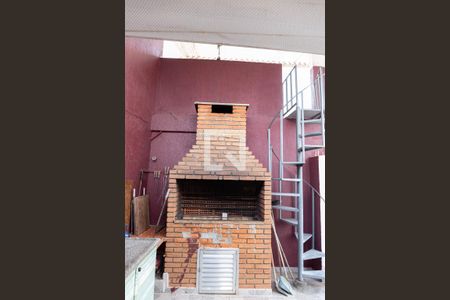 Casa à venda com 225m², 5 quartos e 1 vaga Casa à venda com 225m², 5 quartos e 1 vagaChurrasqueira