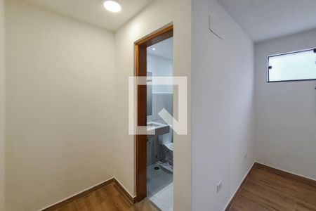Entrada Banheiro de kitnet/studio para alugar com 1 quarto, 30m² em Vila Mariana, São Paulo