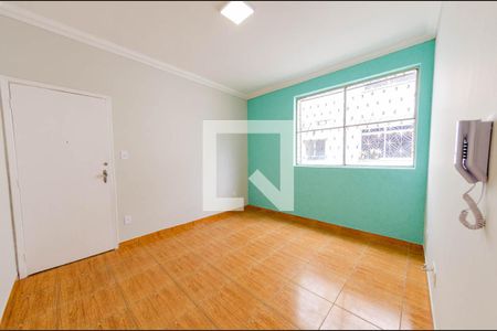 Sala de apartamento à venda com 3 quartos, 75m² em João Pinheiro, Belo Horizonte