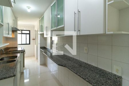 Cozinha de apartamento para alugar com 4 quartos, 108m² em Vila Monumento, São Paulo