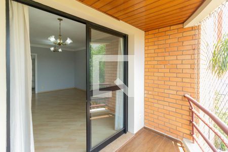 Apartamento à venda com 108m², 4 quartos e 2 vagas Apartamento à venda com 108m², 4 quartos e 2 vagasVaranda