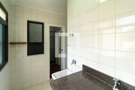 Apartamento à venda com 108m², 4 quartos e 2 vagas Apartamento à venda com 108m², 4 quartos e 2 vagasÁrea de serviço