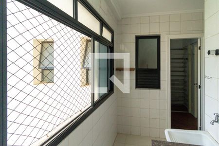 Apartamento à venda com 108m², 4 quartos e 2 vagas Apartamento à venda com 108m², 4 quartos e 2 vagasÁrea de serviço