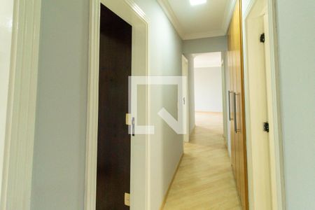 Apartamento à venda com 108m², 4 quartos e 2 vagas Apartamento à venda com 108m², 4 quartos e 2 vagasCorredor