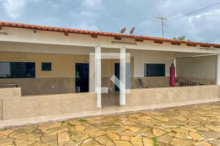 Casa de condomínio para alugar com 816m², 4 quartos e 8 vagas Casa de condomínio para alugar com 816m², 4 quartos e 8 vagasÁrea Externa