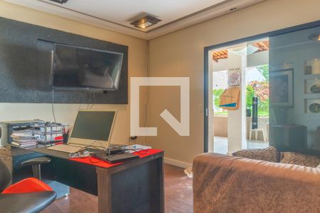 Casa de condomínio para alugar com 816m², 4 quartos e 8 vagas Casa de condomínio para alugar com 816m², 4 quartos e 8 vagasEscritório