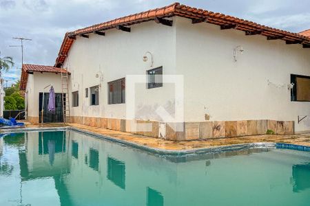 Casa de condomínio para alugar com 816m², 4 quartos e 8 vagas Casa de condomínio para alugar com 816m², 4 quartos e 8 vagasPiscina