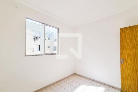 Quarto 1 de apartamento para alugar com 2 quartos, 45m² em Jaqueline, Belo Horizonte