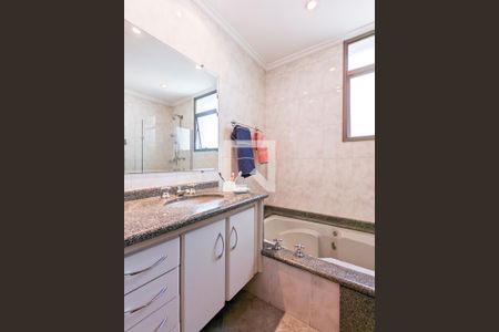 Apartamento à venda com 260m², 4 quartos e 3 vagas