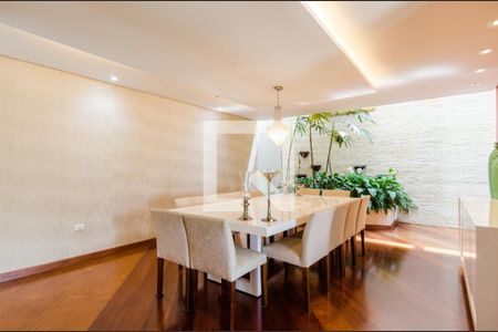 Casa à venda com 4 quartos, 338m² em Bairro dos Casa, São Bernardo do Campo