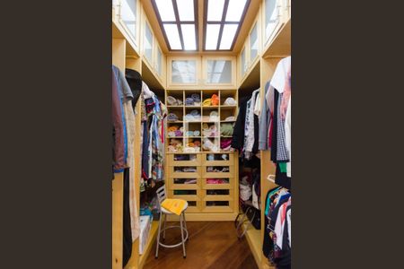 Casa à venda com 4 quartos, 338m² em Bairro dos Casa, São Bernardo do Campo