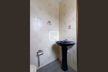 Casa à venda com 300m², 4 quartos e 2 vagasBanheiro do Salão de Festas